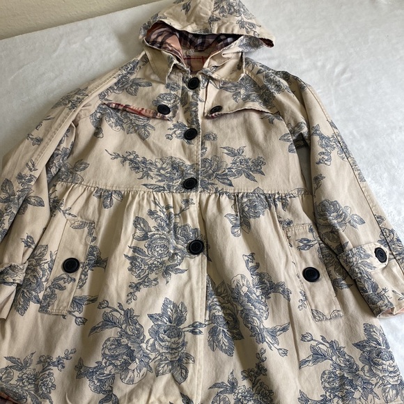 Floral Girl’s Coat with Hoodie Size 7 and up - Picture 13 of 13